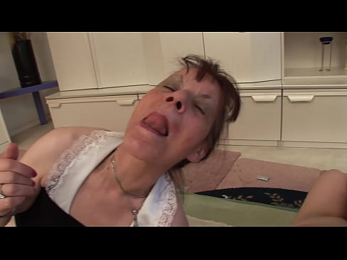 ❤️ Duas avós e um avô têm um ménage à trois ❤ Porno real vídeo em nós pt.com-porn-mz.ru ❤