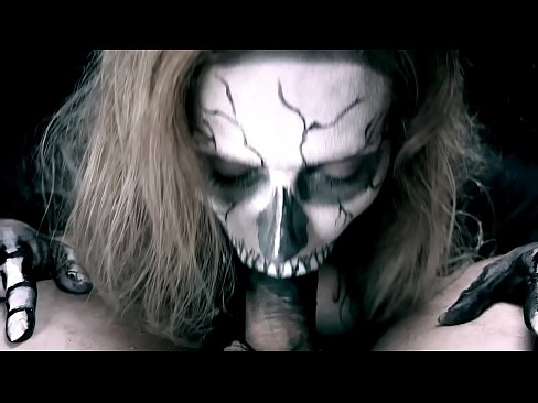 ❤️ Rapariga demoníaca a chupar pilas com a sua boca negra e a engolir esperma. ❤ Porno real vídeo em nós pt.com-porn-mz.ru ❤